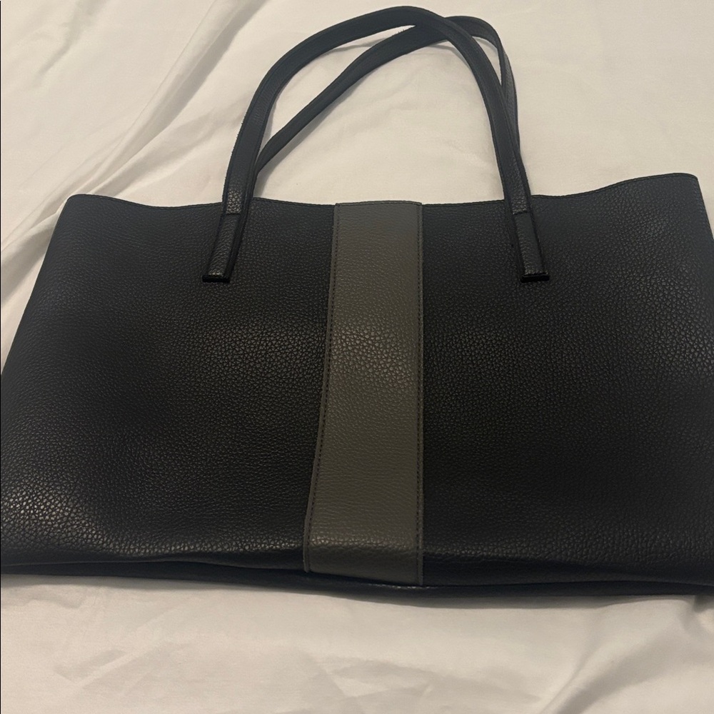 Vince Camuto Luck Tote black & gray large size one interior pocket everyday use - Picture 4 of 10